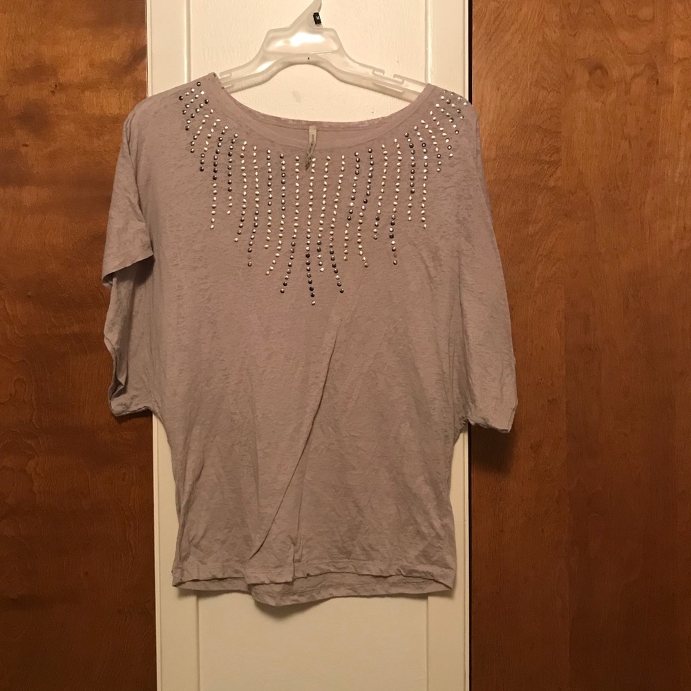 Studded top w/bell sleeves